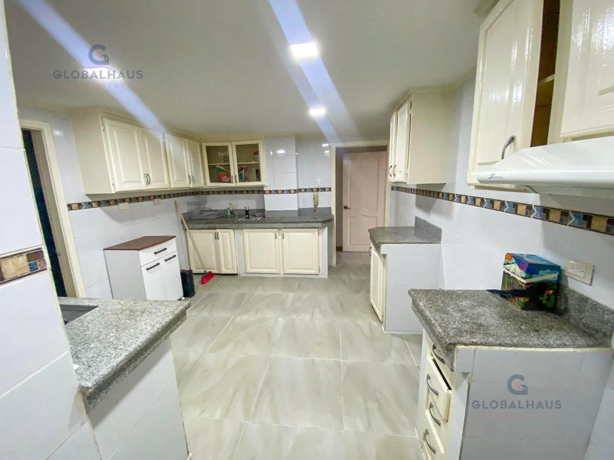 Venta de Departamento de 3 Habitaciones en Lomas de Urdesa A. m. Guayas — imagen 9