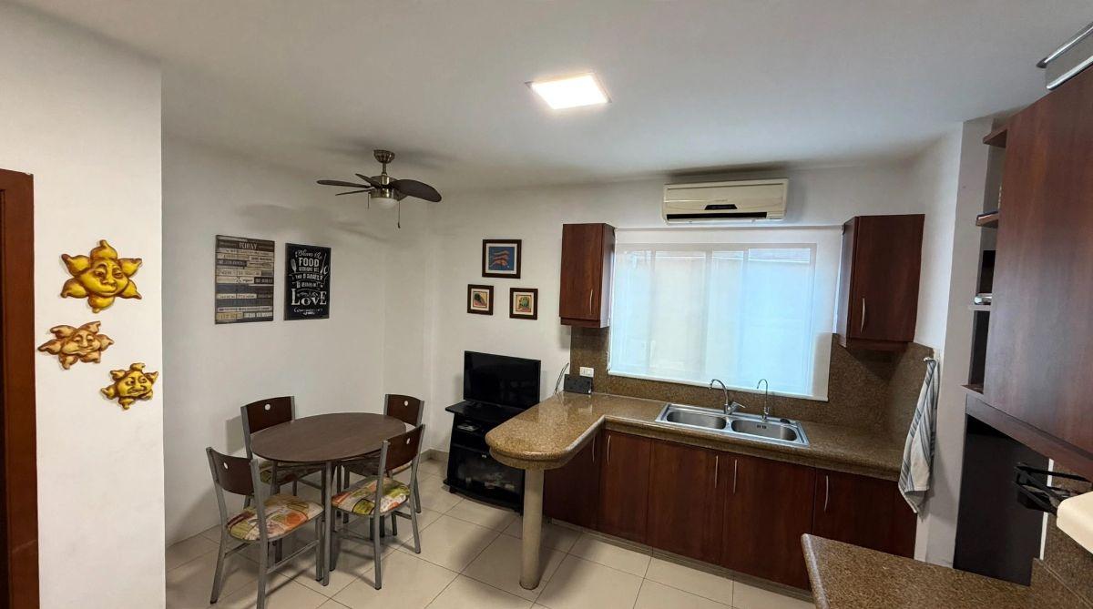 Se Vende Casa con Piscina en Urb. Estancias del Rio - Samborondon Guayaquil. (Ronald), Guayas — imagen 7