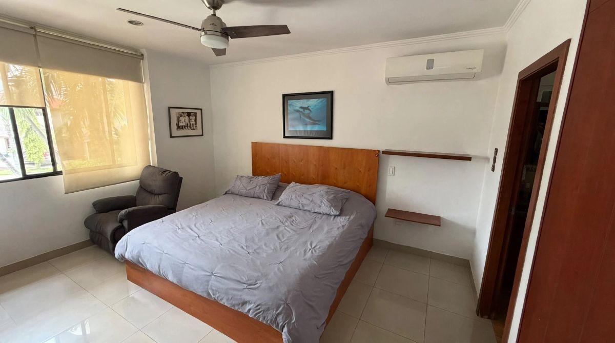 Se Vende Casa con Piscina en Urb. Estancias del Rio - Samborondon Guayaquil. (Ronald), Guayas — imagen 4