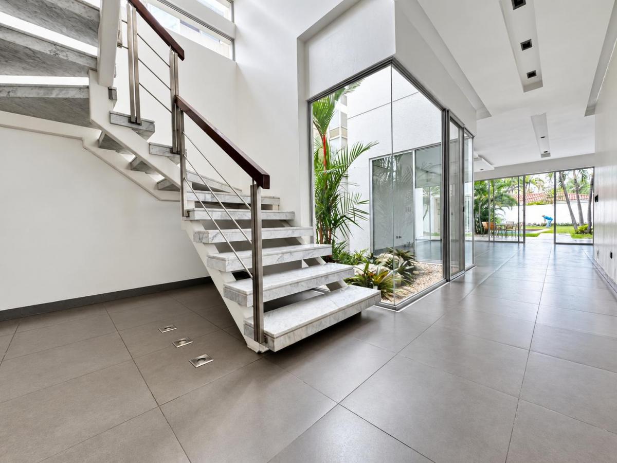 Casa en Venta – Urbanización Vista Al Parque, Samborondón - I. Alarcón, Guayas — imagen 8