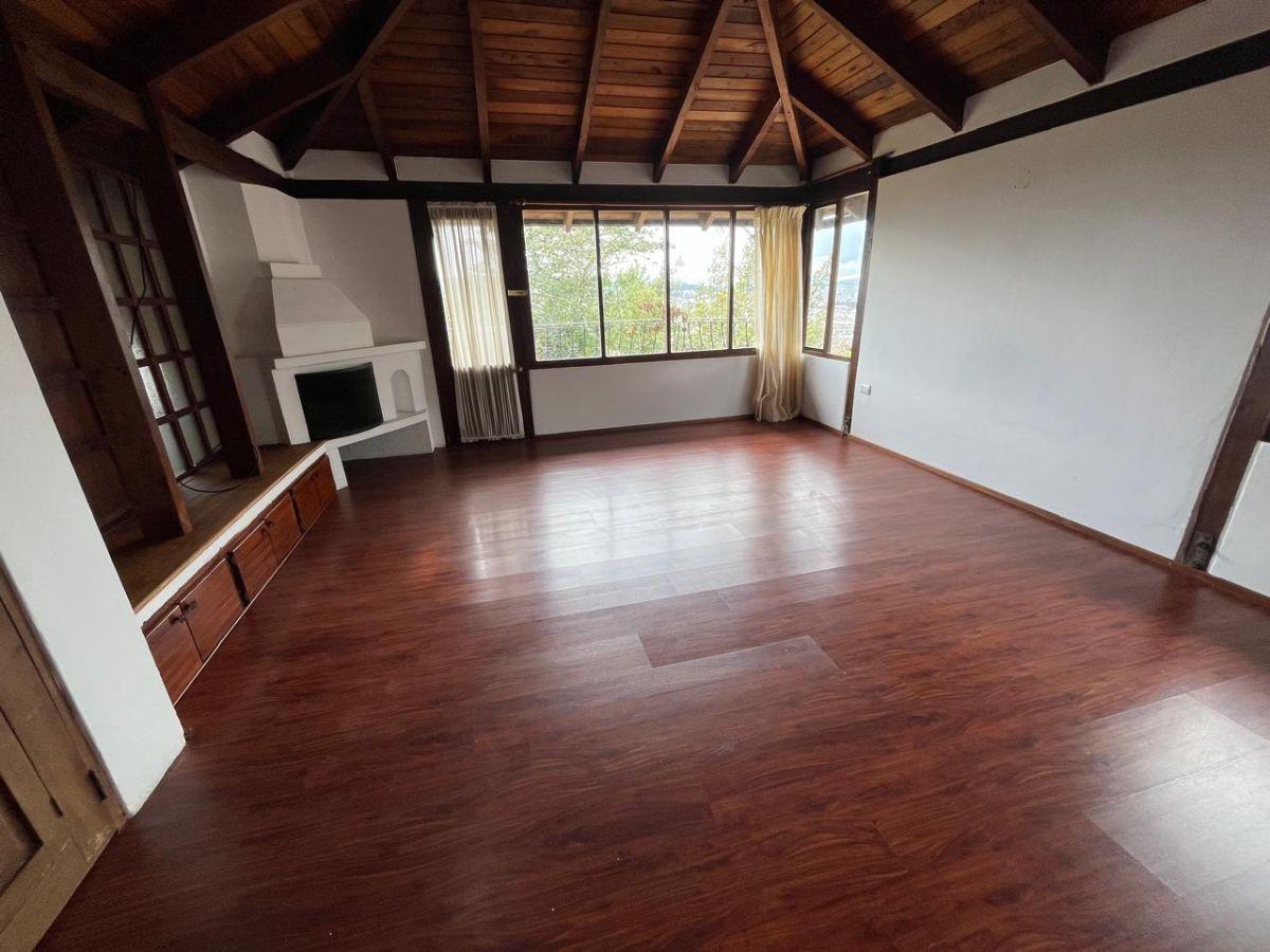 En Venta Casa de 253 m² 3 Dorm., Balcón, Patio, Condominio Sector Embajada Americana — imagen 4