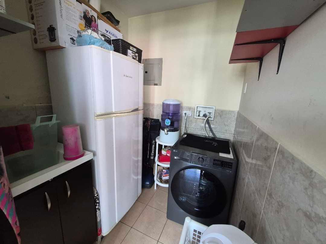 Venta Departamento 2 Habitaciones, Parqueo, Urb. Jardines Amagasi — imagen 6