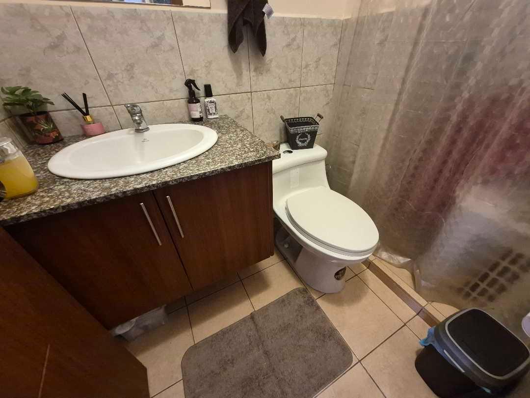 Venta Departamento 2 Habitaciones, Parqueo, Urb. Jardines Amagasi — imagen 5