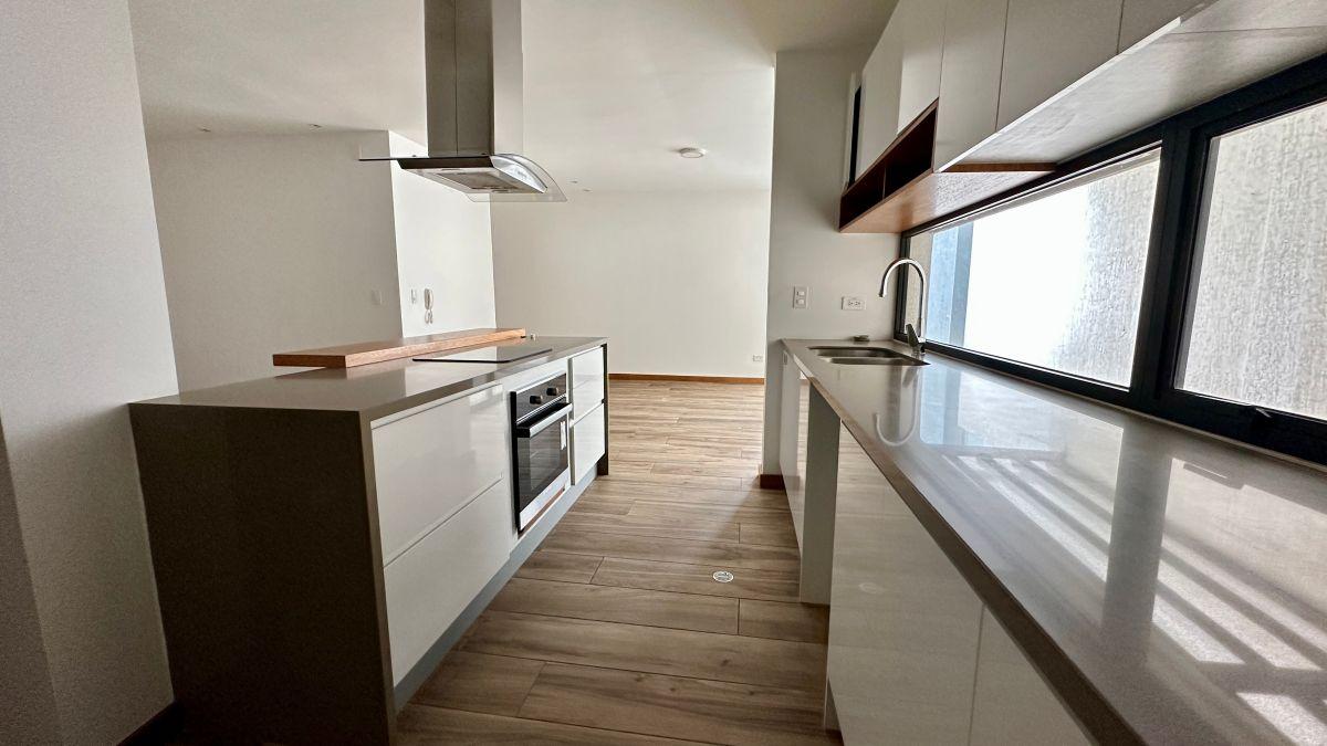 ¡Oportunidad! Departamento en Venta con Amplia Terraza – San Juan de Cumbayá — imagen 5