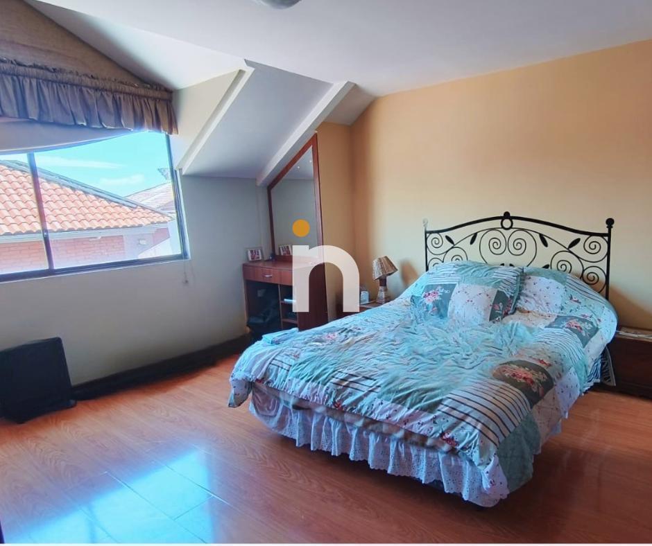 Departamento Duplex en Venta en Condominio Yanuncay. Azuay — imagen 7