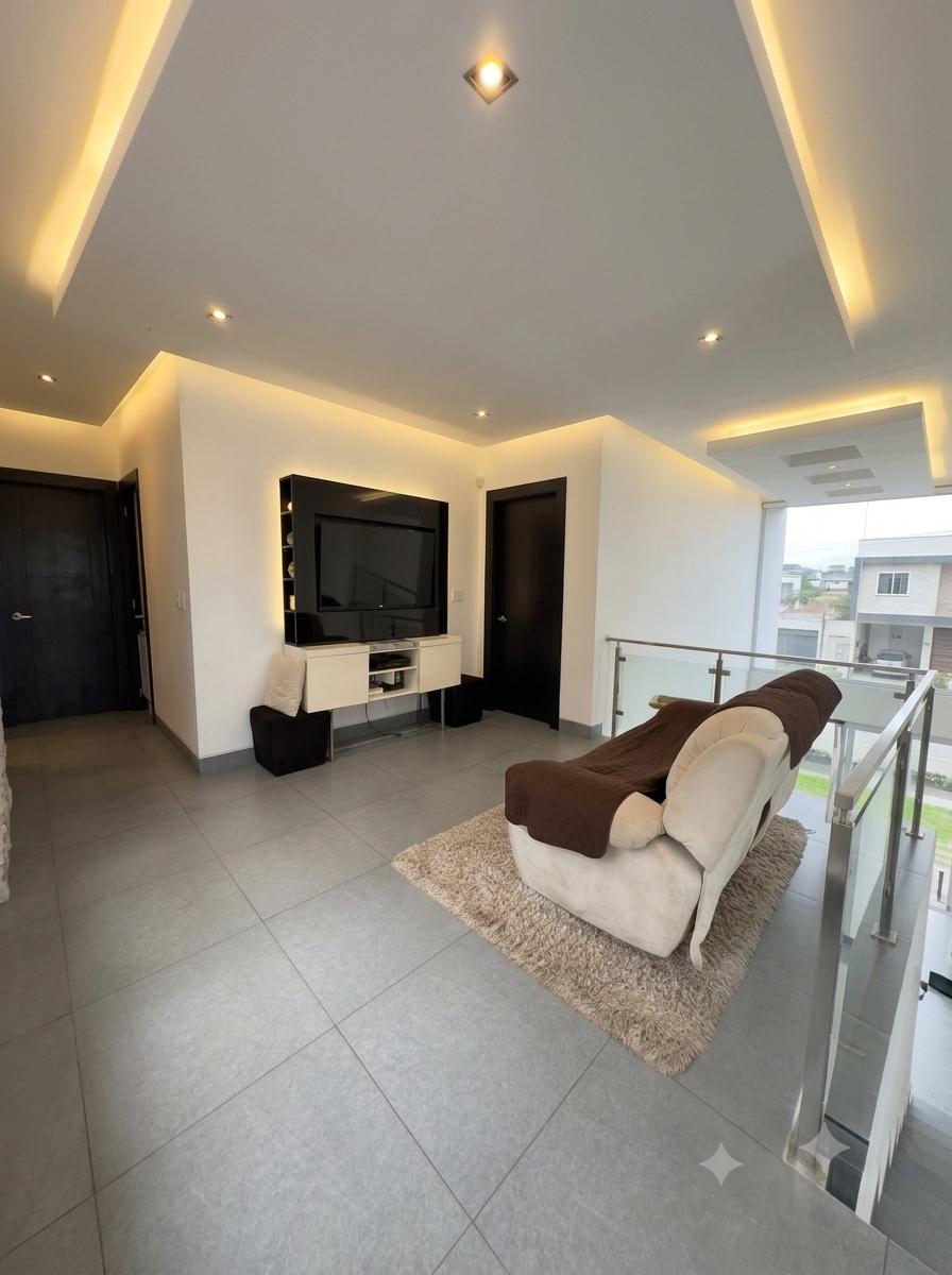 Casa Esquinera en Venta Urb. Arrecife, Isla Mocoli, Guayas — imagen 7