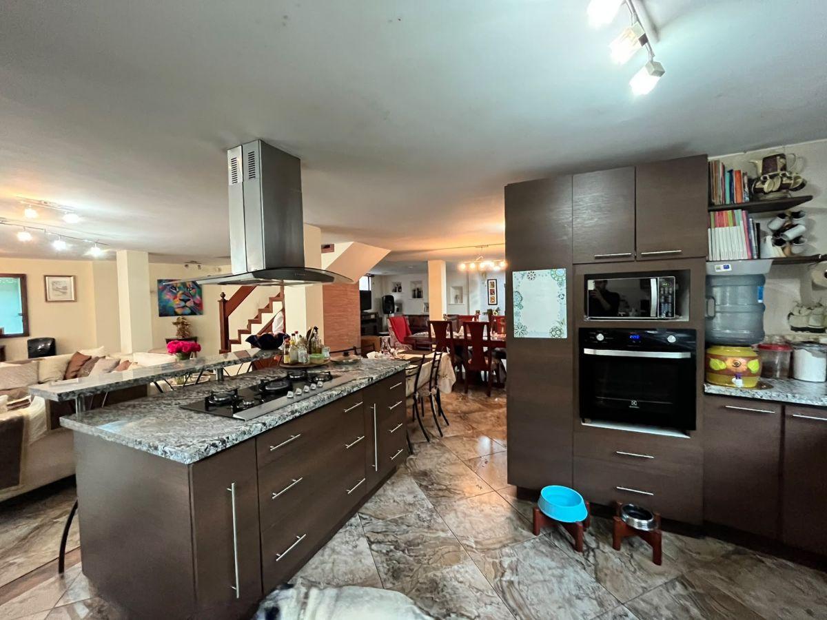 Hermosa Casa Independiente en Granda Centeno — imagen 4