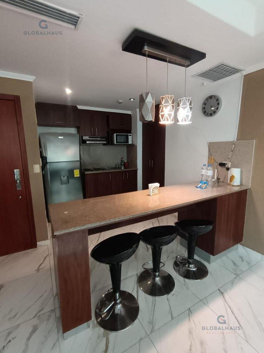 Departamento Edif. River Front Puerto Santa Ana, Centro de Guayaquil, 2 Dorm., A. m. Guayas — imagen 7