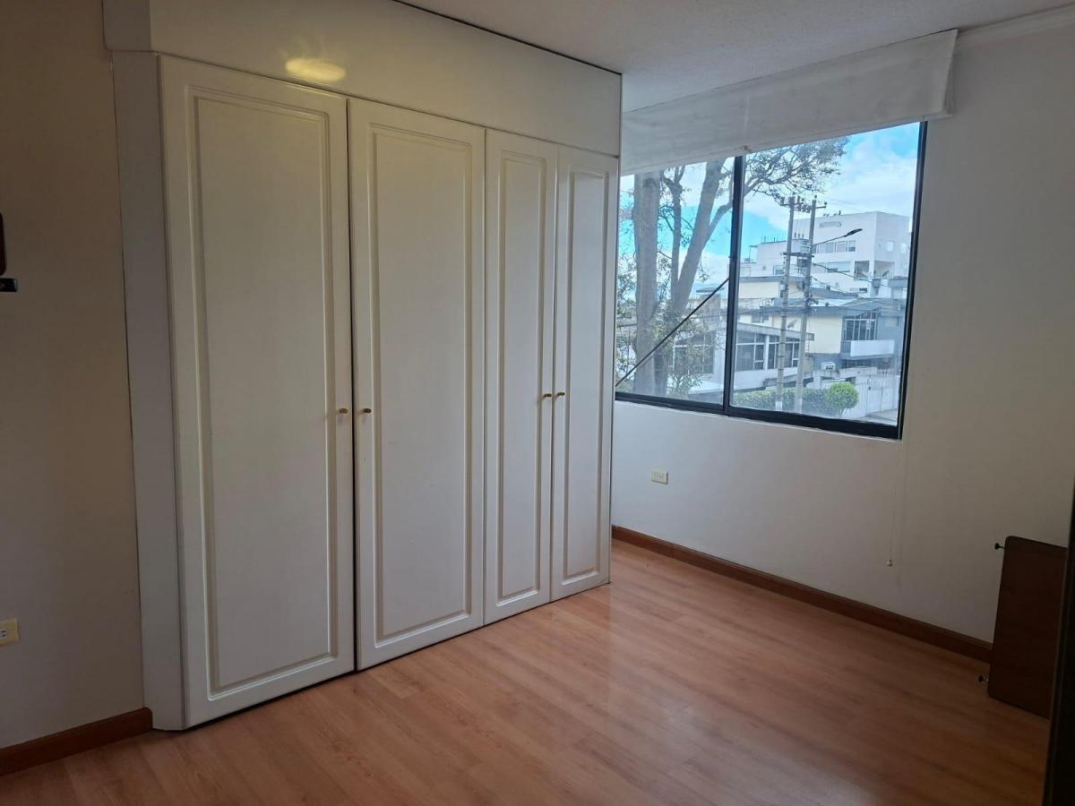 Departamento en Venta, 4 Dorm., Sector Granda Centeno Quito — imagen 8