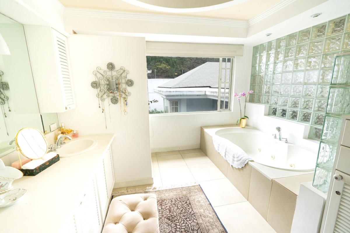 Hermosa Casa Estilo Contemporaneo. Ascensor. $480.000 — imagen 3