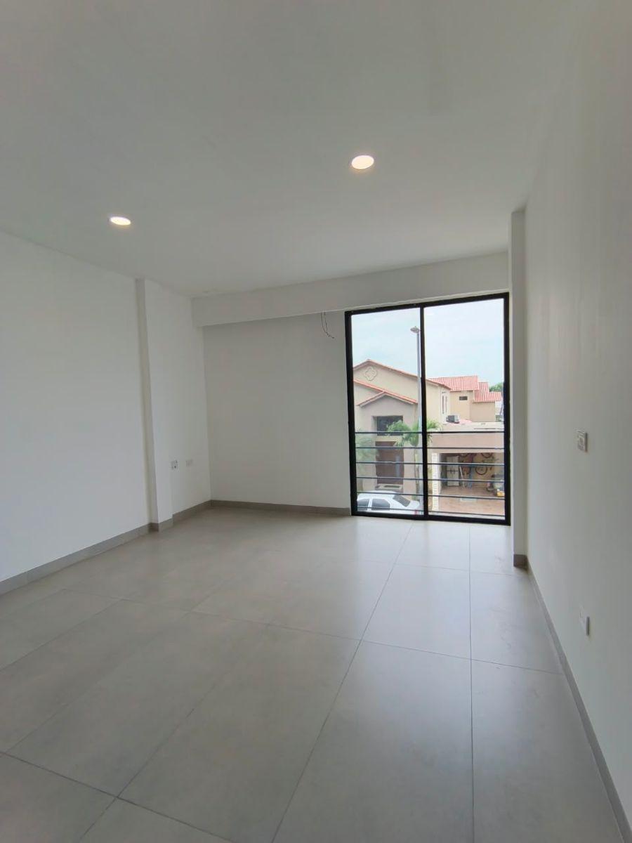 Casa en Venta Esquinera en Ciudad Celeste de Estreno, Guayas — imagen 5