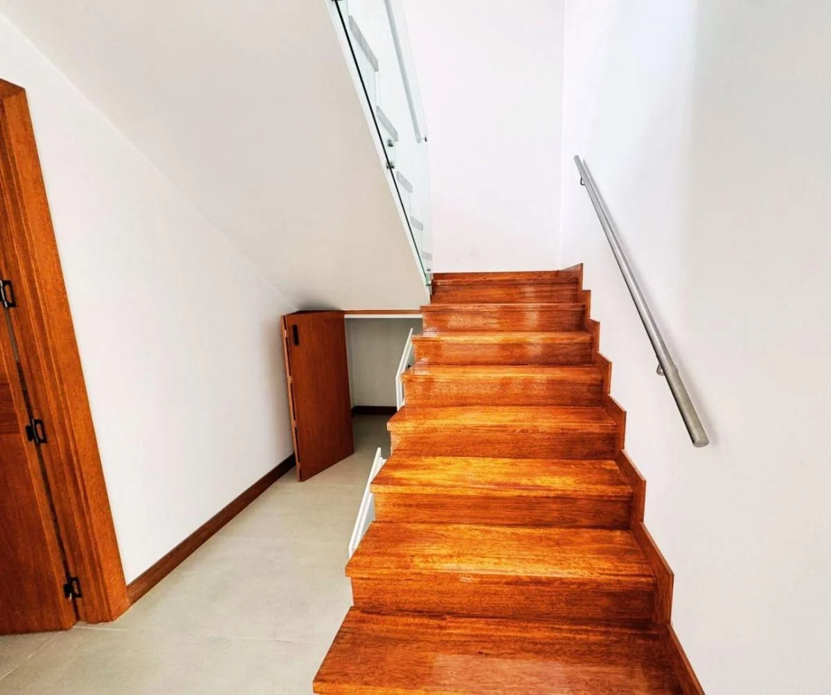 Casa 230 m², Tres Dorm., Tres Baños, Baño Social, Tres Parqueaderos en Venta en Tumbaco — imagen 4