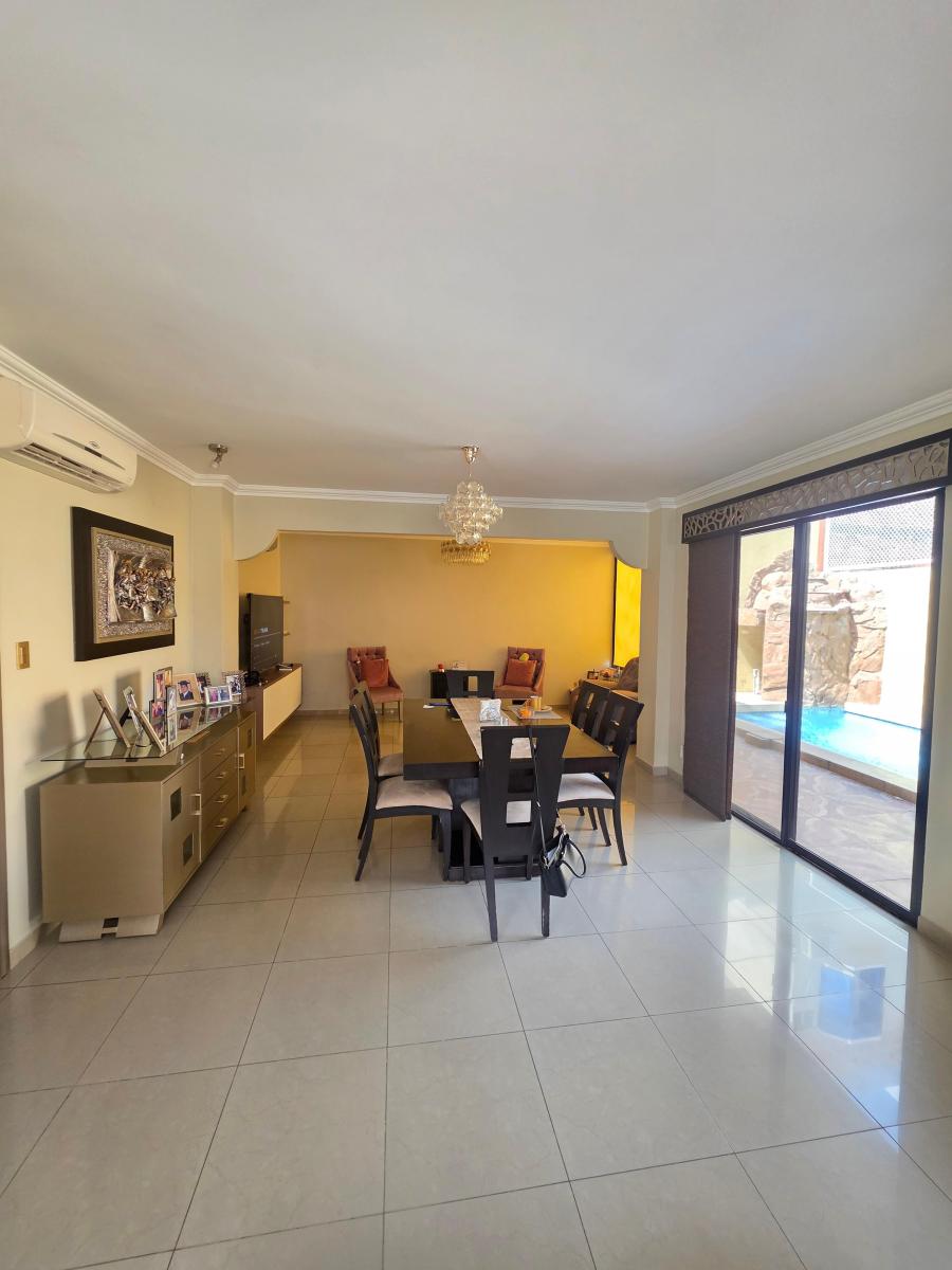 Vendo Casa Amplia y Comoda en Ceibos Norte,3 Dorm. Mas 1 Suite de 2 Ambientes, Piscina/jacuzzi, Guayas — imagen 7