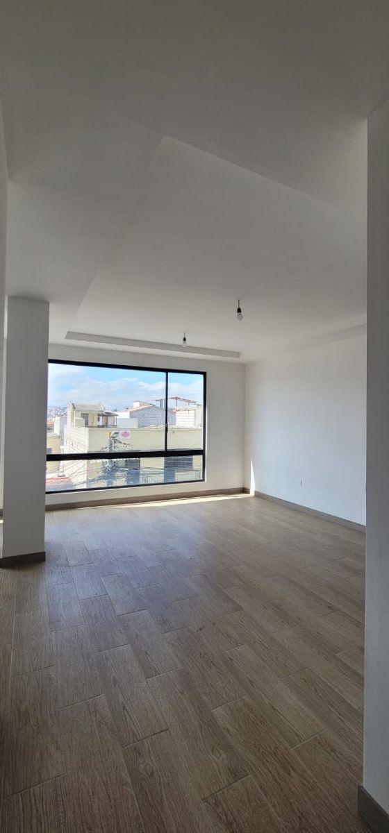 Departamento de 3 Dorm. de Oportunidad en Pusuquí — imagen 9