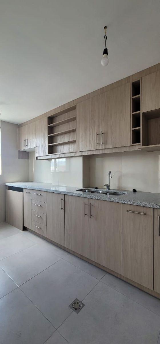 Departamento de 3 Dorm. de Oportunidad en Pusuquí — imagen 7