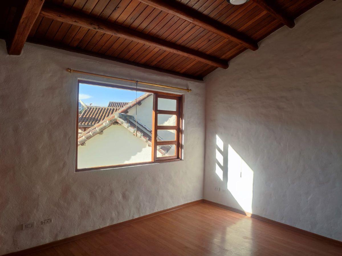 Casa en Venta en Conocoto Dentro de Urbanización con Doble Seguridad — imagen 4