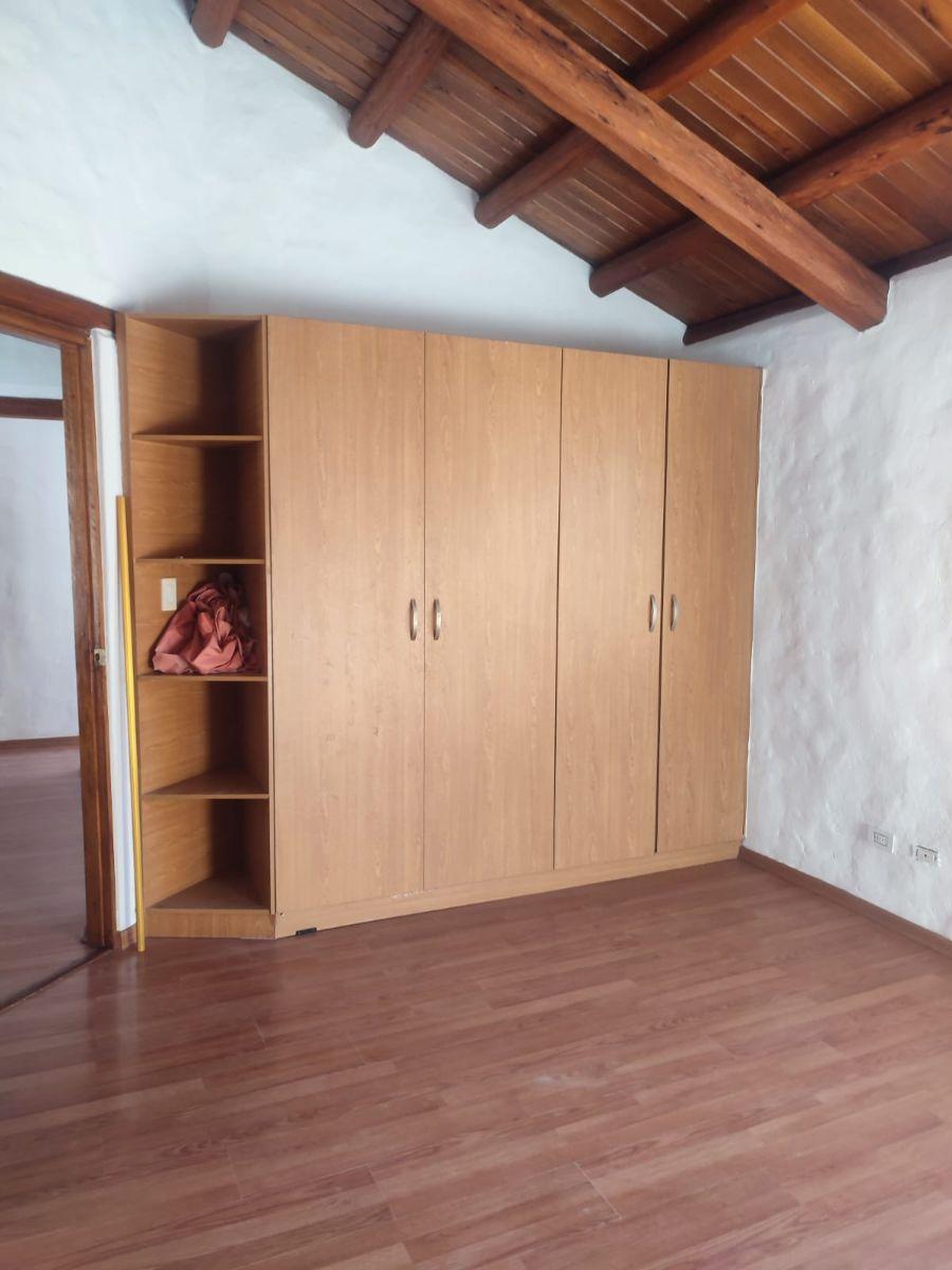 Casa en Venta en Conocoto Dentro de Urbanización con Doble Seguridad — imagen 3