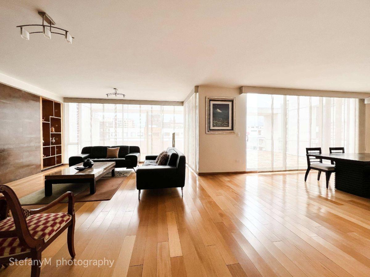 Penthouse Dúplex en Venta – Sector Colegio Benalcázar, Quito — imagen 8
