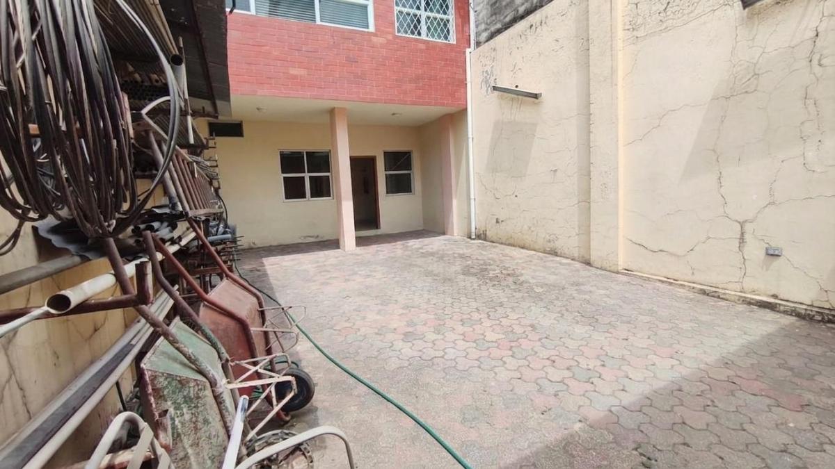 Edificio Comercial de 3 Niveles en Venta – Las Orquideas Guayaquil Ronr, Guayas — imagen 9