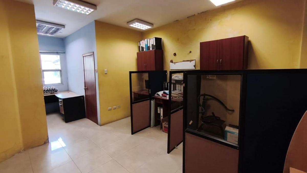Edificio Comercial de 3 Niveles en Venta – Las Orquideas Guayaquil Ronr, Guayas — imagen 6