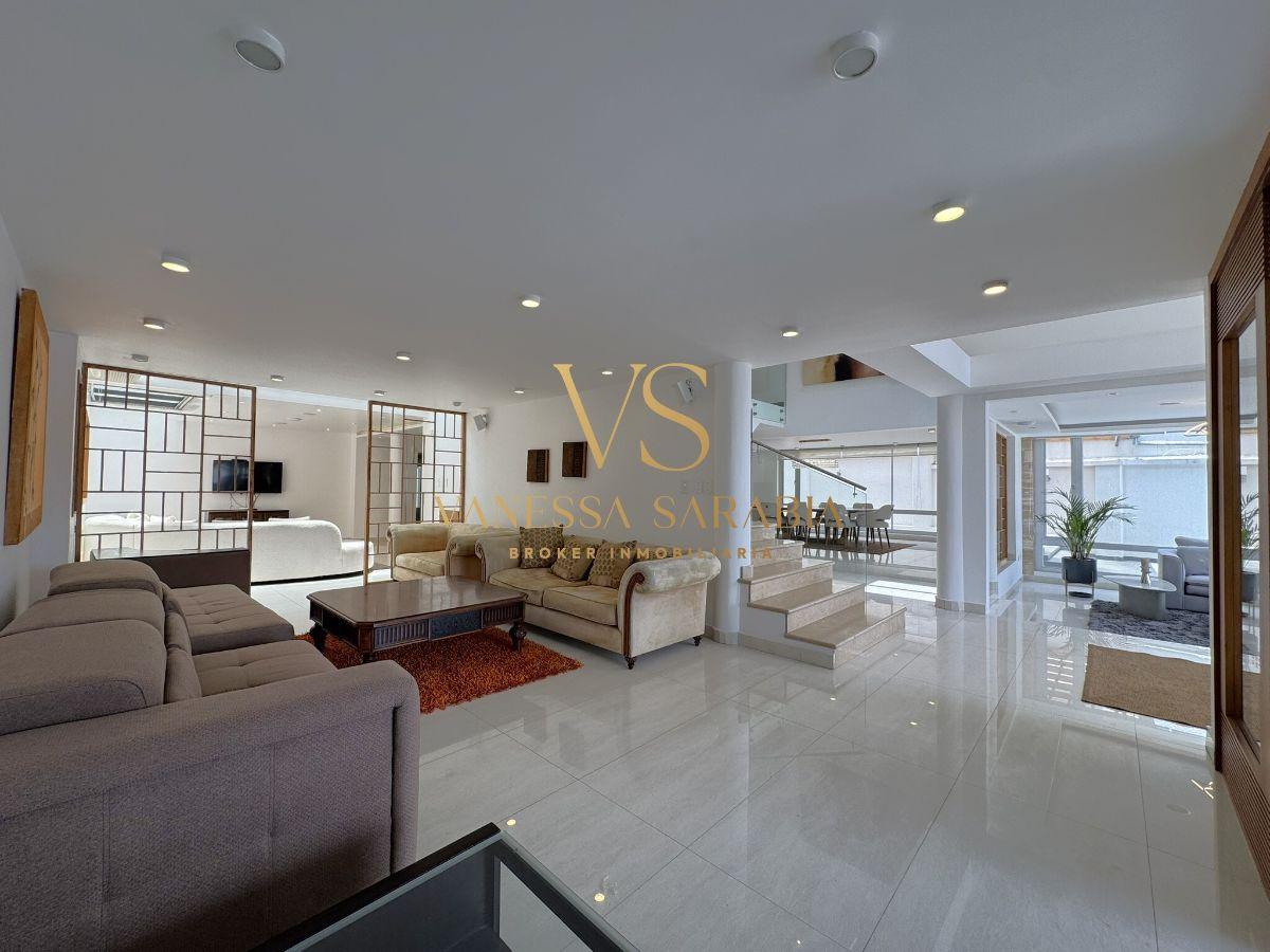 Casa de Lujo de Venta Urb. Campo Alegre Monteseirín, Norte de Quito — imagen 8