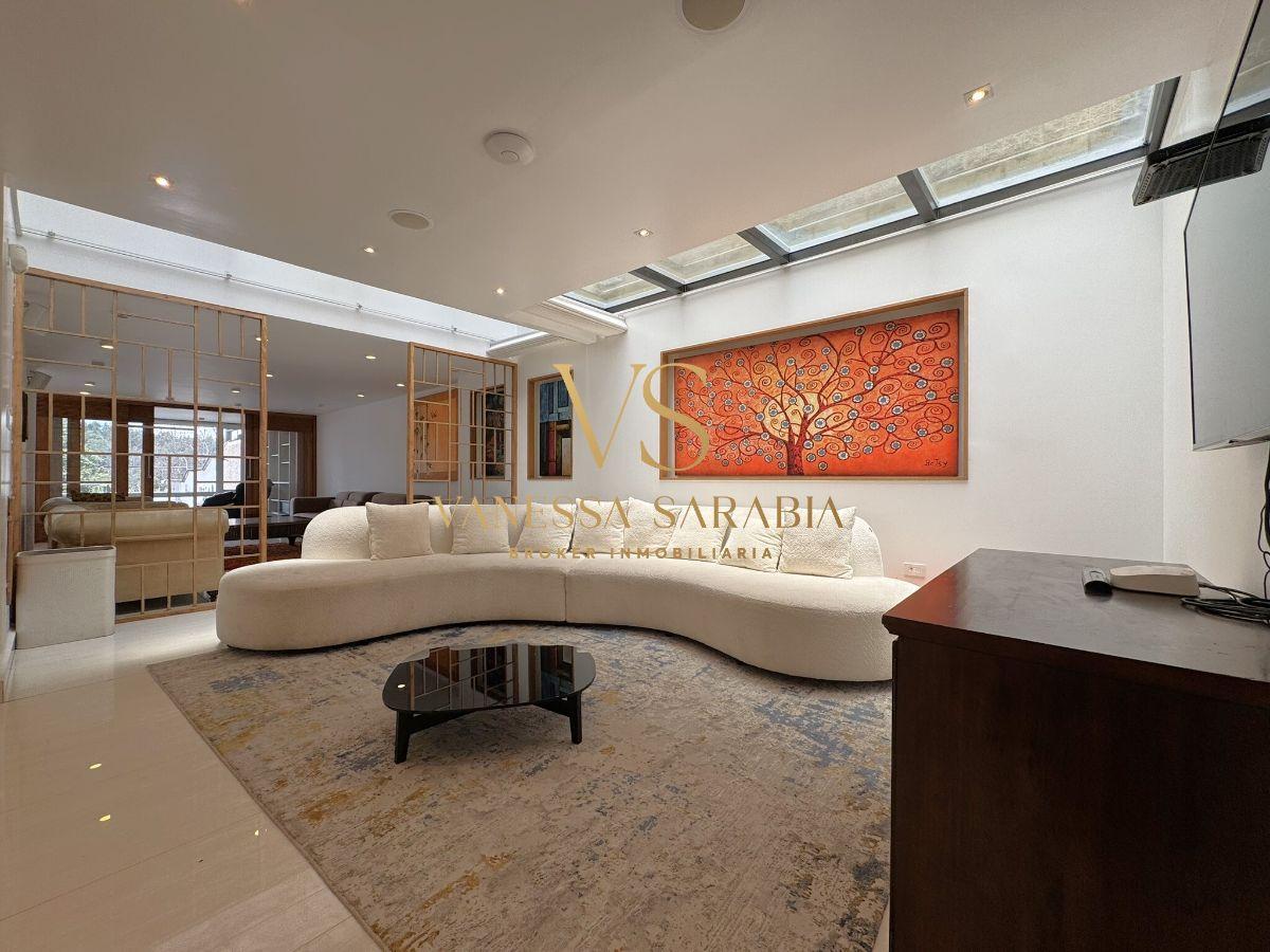 Casa de Lujo de Venta Urb. Campo Alegre Monteseirín, Norte de Quito — imagen 3