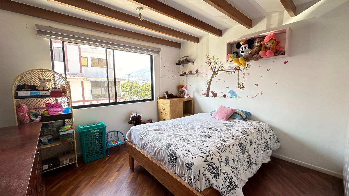 Casa Remodelada, Sector Colegio Sek - Amagasi del Inca en Venta — imagen 8