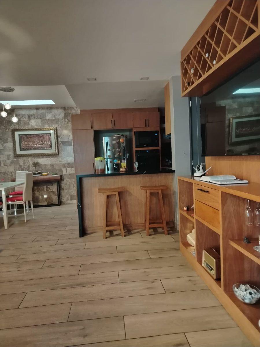 Casa de 130 m² con 4 Dorm. en Venta en Calderón — imagen 4