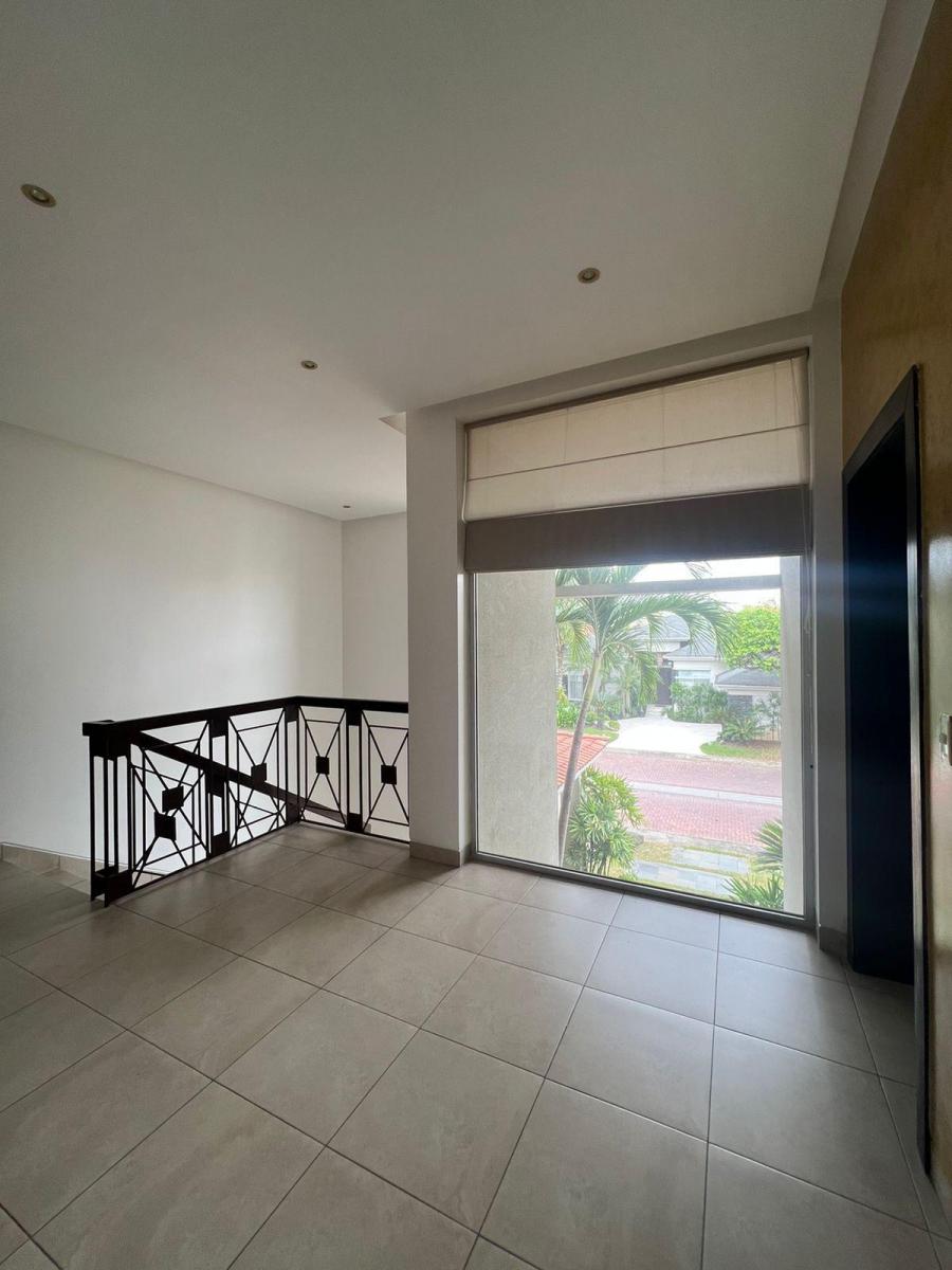 Venta Villa en Tenis Master Abajo, Guayas — imagen 9
