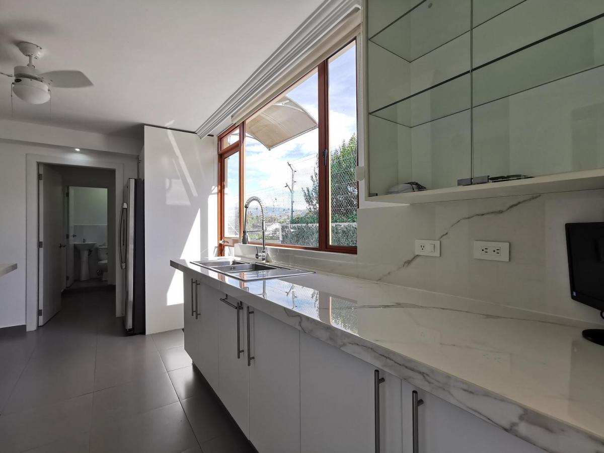Departamento en Venta | Cumbayá | Sector U. San Francisco — imagen 4