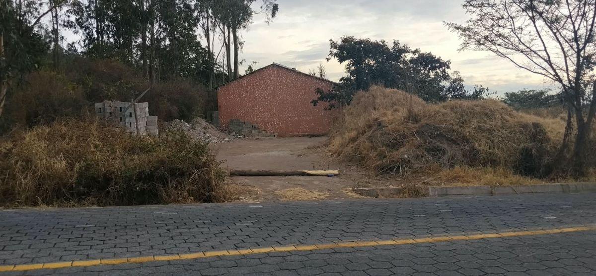 Nayón, Calle Manuela Sáenz, Vendo Terreno de 780 m², Frente 57 m, Cos. Pb 35 %, cos Total 70% — imagen 10