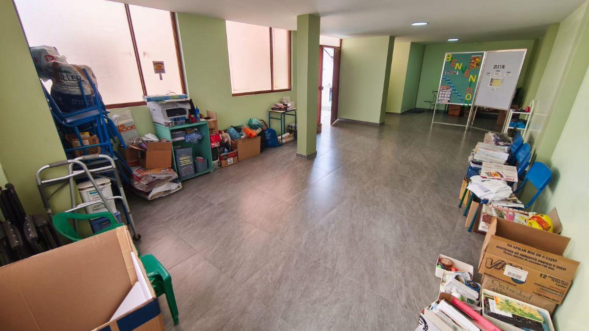 En Venta o Renta Casa Rentera Frente Al Estadio de Nayon — imagen 7