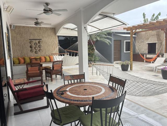 Se Vende Casa 4 Dormit en Pb Incluye 2 Dptos en Pa de Retorno Inmediato en Costa de Oro, Salinas — imagen 9
