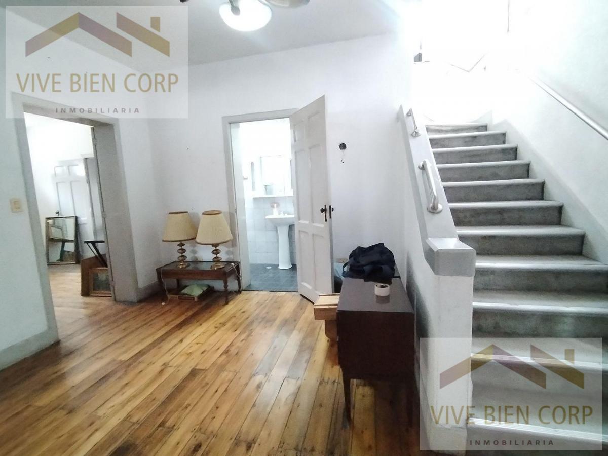 Casa con Suite y 4 Locales Comerciales en Venta Sector La Mariscal — imagen 7