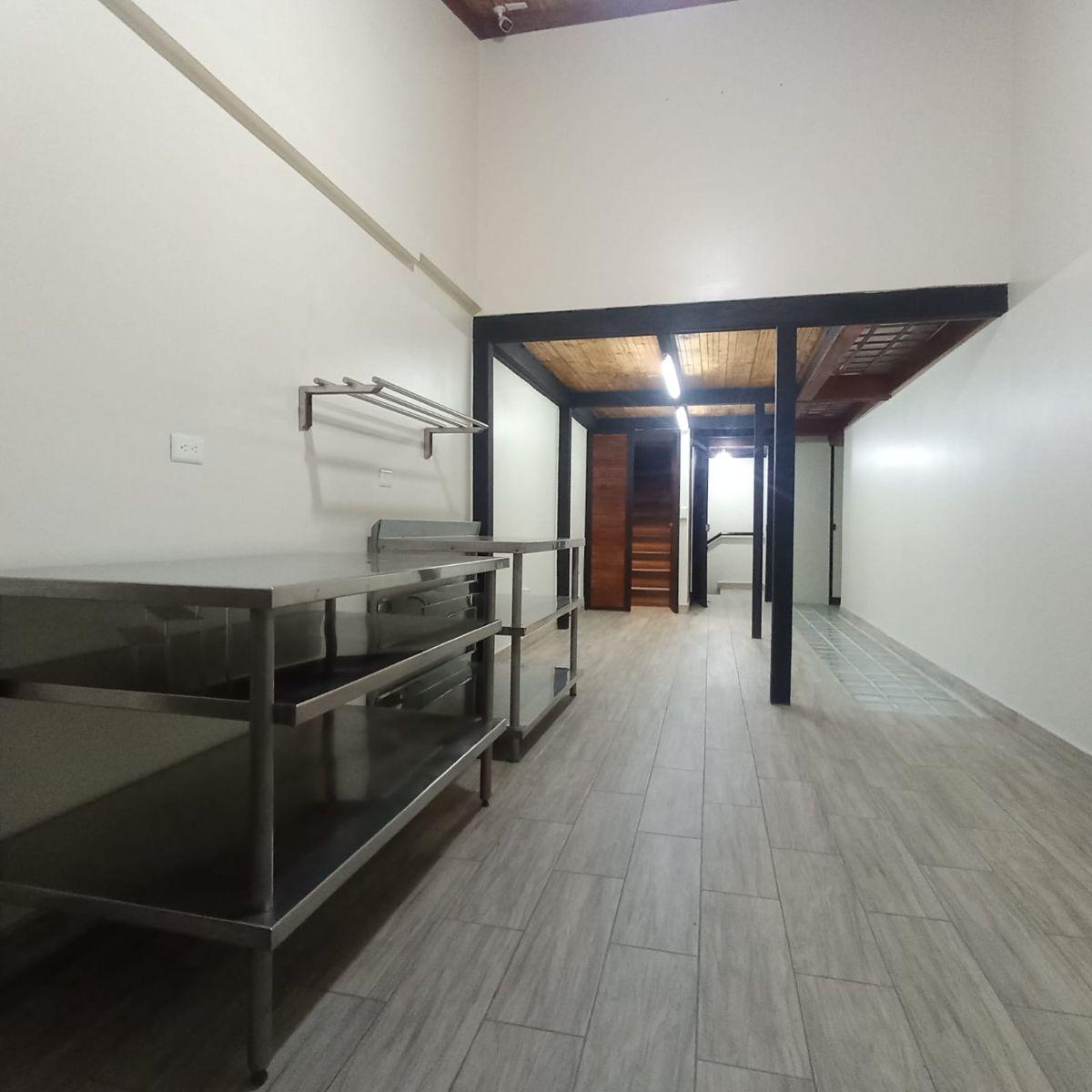 Casa Comercial de 300 m² en Venta en El Sector Jipijapa — imagen 8