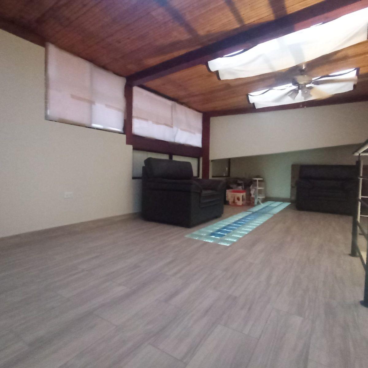 Casa Comercial de 300 m² en Venta en El Sector Jipijapa — imagen 7