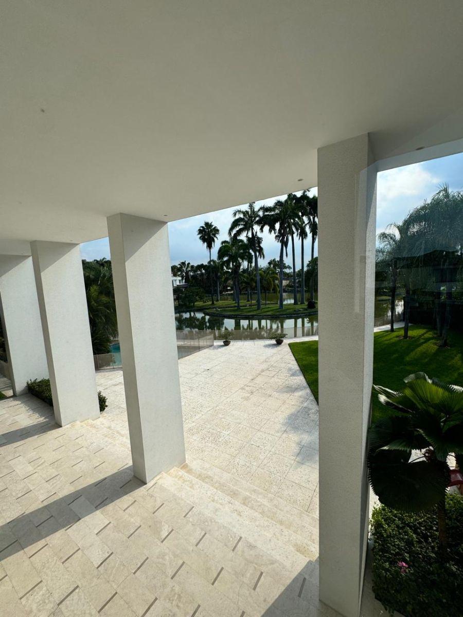 Primeros Kilom Villa Premiun Casa de 2400 m² con 5 Dorm. en Venta en Samborondón, Guayas — imagen 9