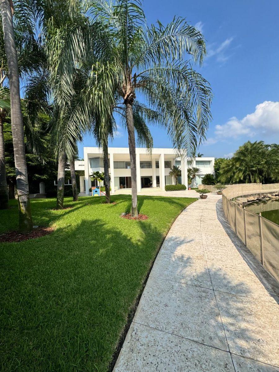 Primeros Kilom Villa Premiun Casa de 2400 m² con 5 Dorm. en Venta en Samborondón, Guayas — imagen 4