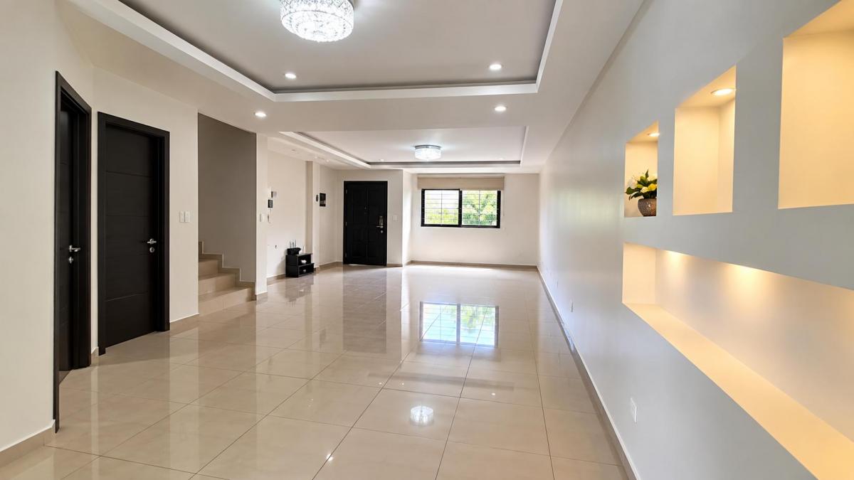 Venta Casa Moderna de 5 Dorm. con Piscina | Napoli, Via Salitre, Guayas — imagen 9