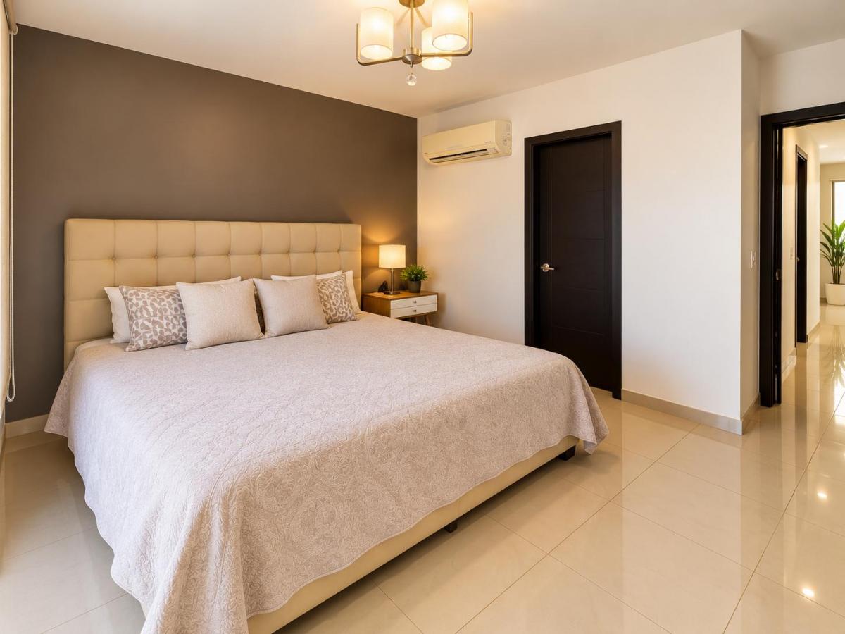 Venta Casa Moderna de 5 Dorm. con Piscina | Napoli, Via Salitre, Guayas — imagen 5