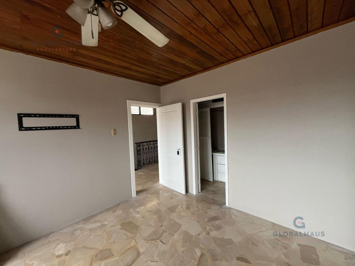 Venta de Casa en Cdla. La Garzota, 4 Habitaciones. m. H, Guayas — imagen 5