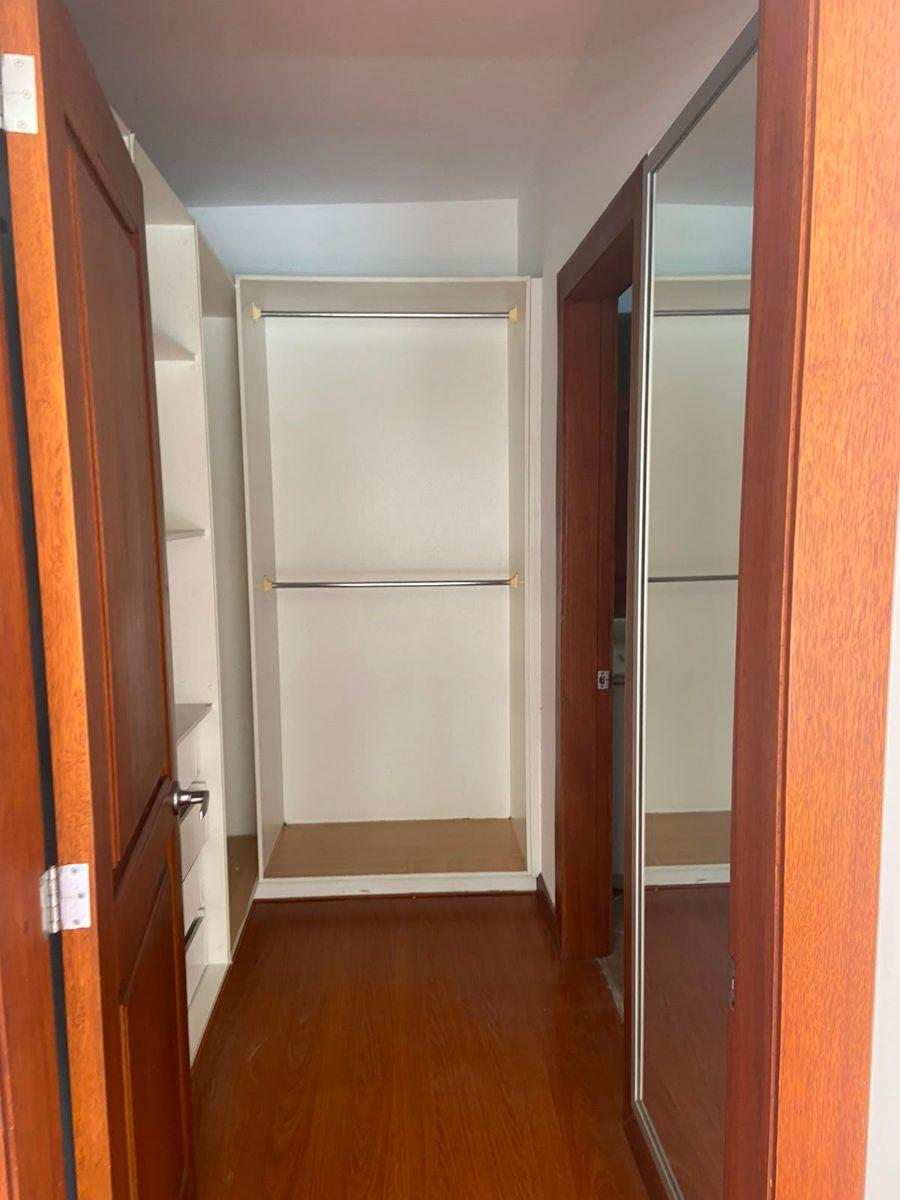 Hermoso Departamento de Venta Sector González Suárez — imagen 4