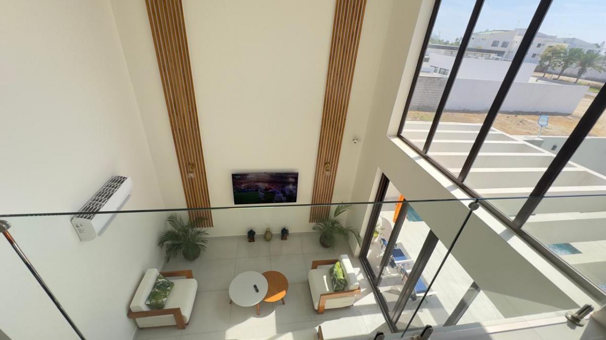 Se Vende Casa en Urbanización Marenostra, Prov Santa Elena Joss — imagen 6