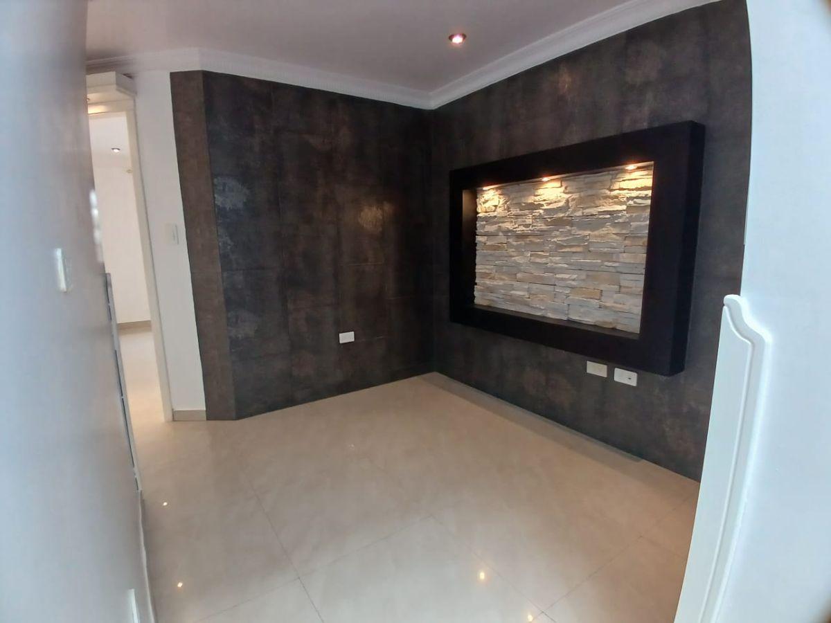 Casa de 213 m² con 3 Dorm. y 4 Baños con Acabados de Lujo en Venta en Rumiñahui — imagen 6