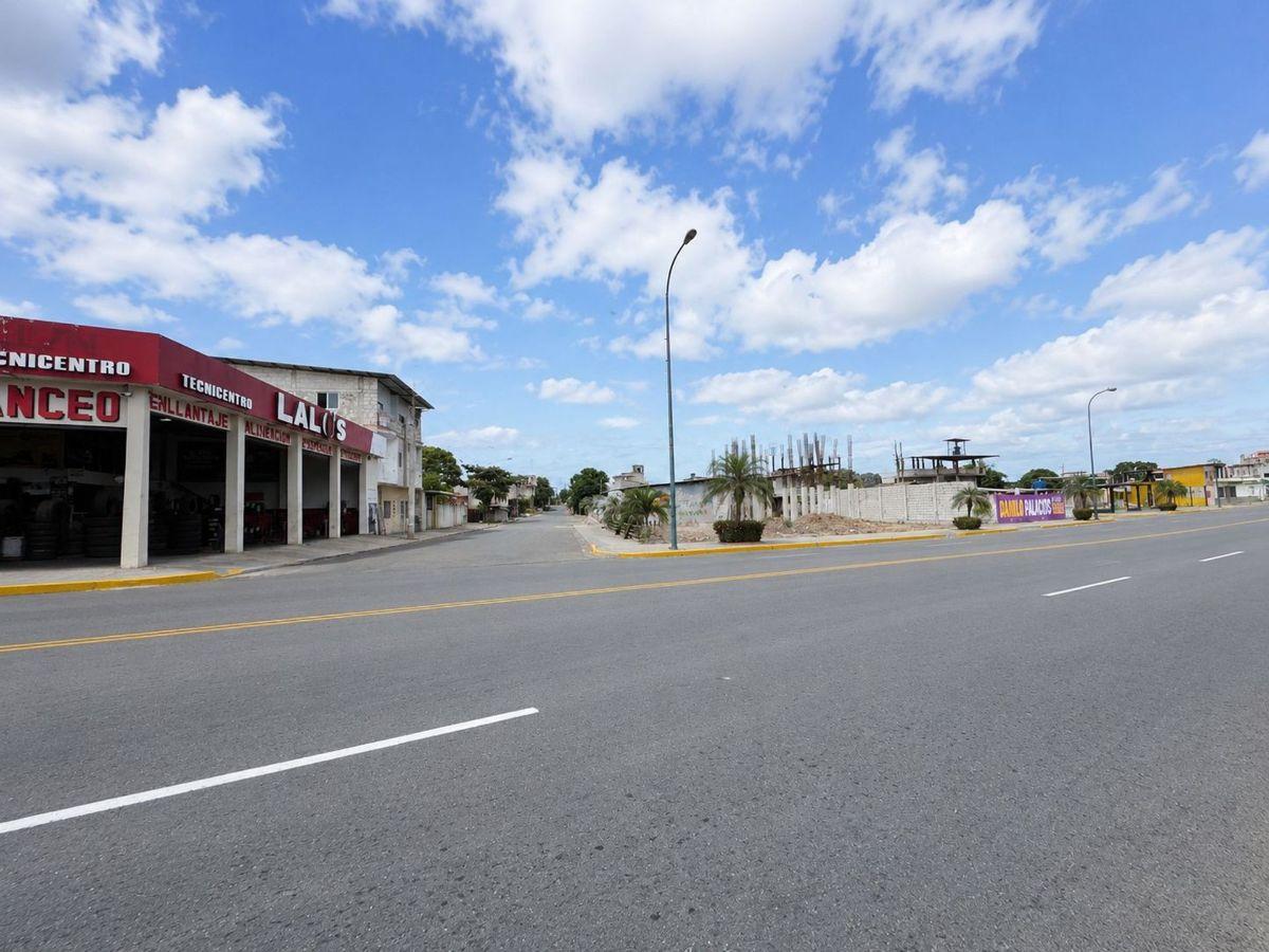 Se Vende Terreno Comercial en Santa Rosa, El Oro — imagen 5