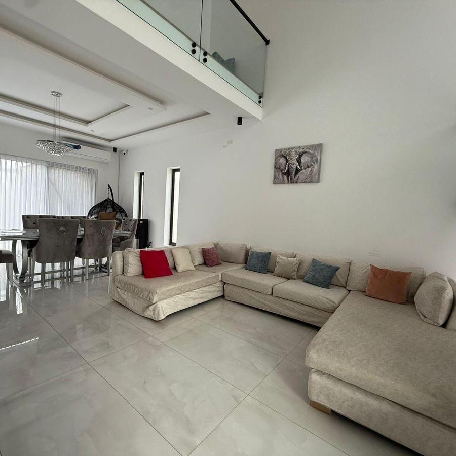 Vendo Casa en Condado Vicollinci. Guayas — imagen 8