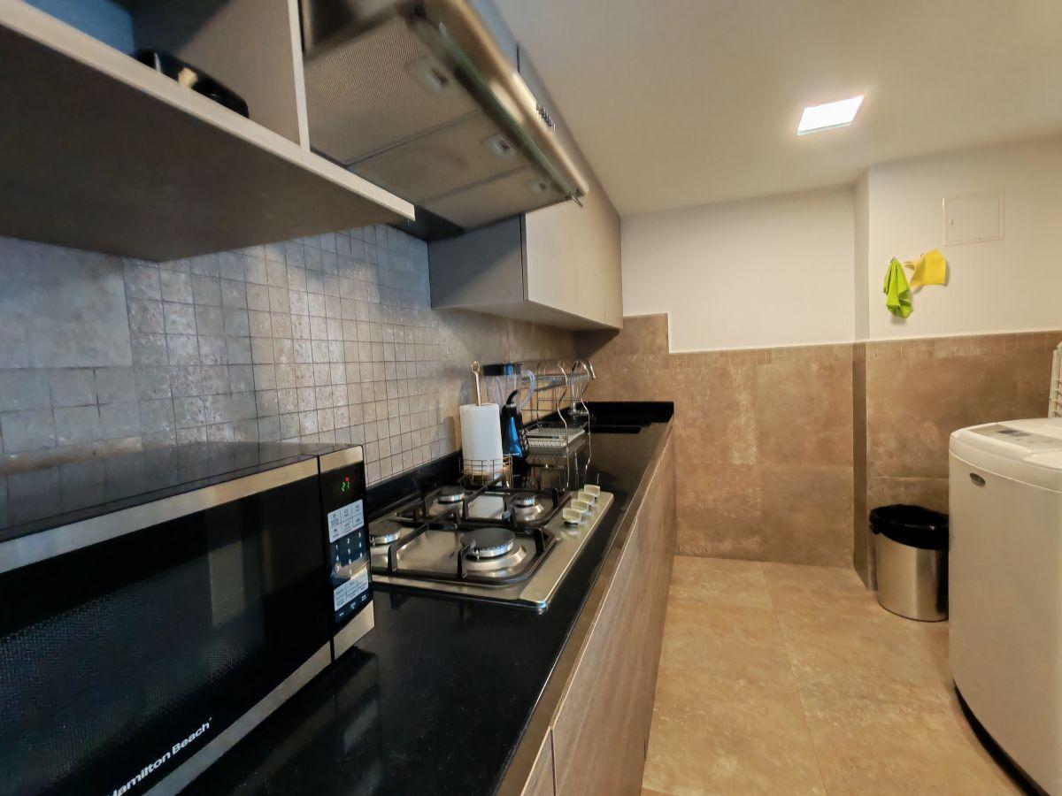 Departamento Amueblado en Venta 3 Dorm. Sector Av Primero de Mayo, Azuay — imagen 7