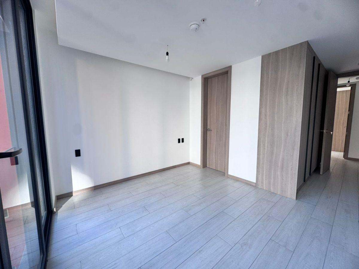 Departamento en Venta de 2 Dorm. Sector República del Salvador — imagen 5