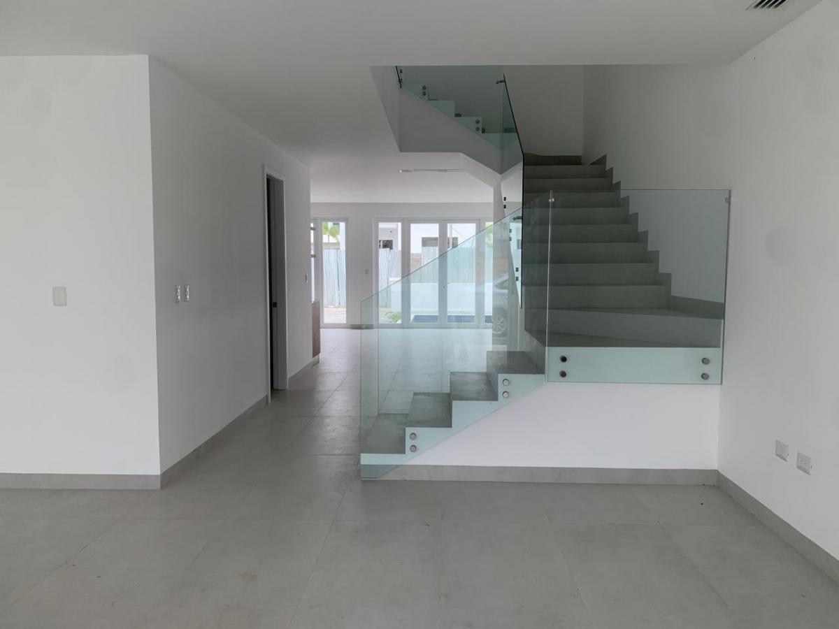 Casa de Lujo en Venta en Aires Norte, Samborondón. Guayas — imagen 9