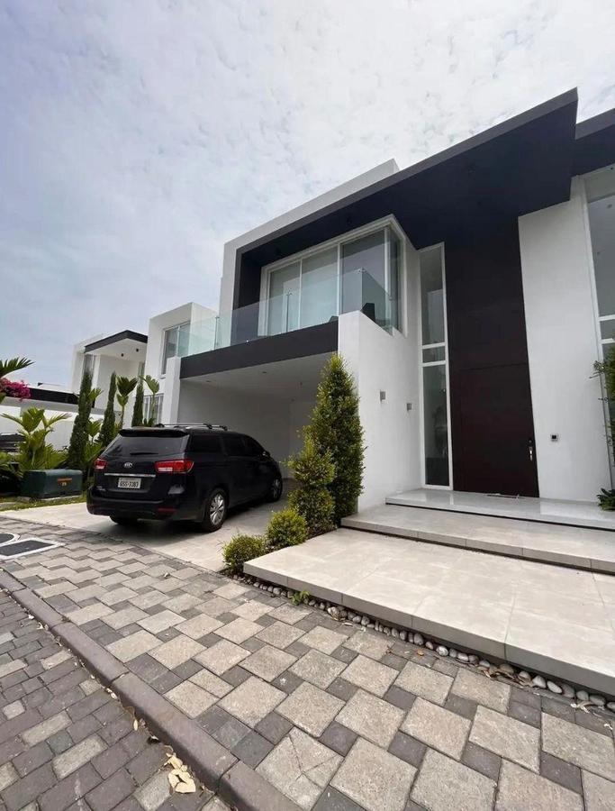 Vendo Casa en Urb. L´isola, Isla Mocoli, Samborondon, Guayas — imagen 10